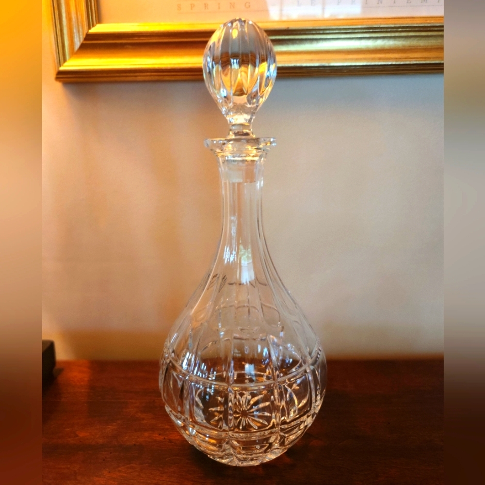 Towle 24% Lead Cut Crystal Decanter & Stopper